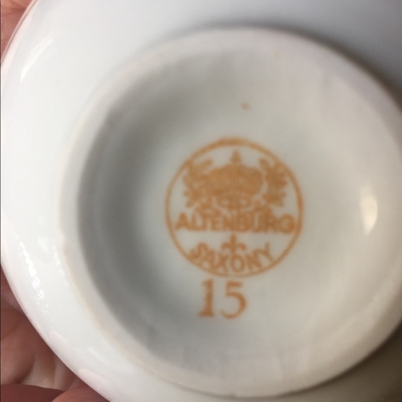 Vintage Gold Plated Fine Porcelain Tea / coffee cups saucers & serving set 17 Pc - Picture 13 of 16